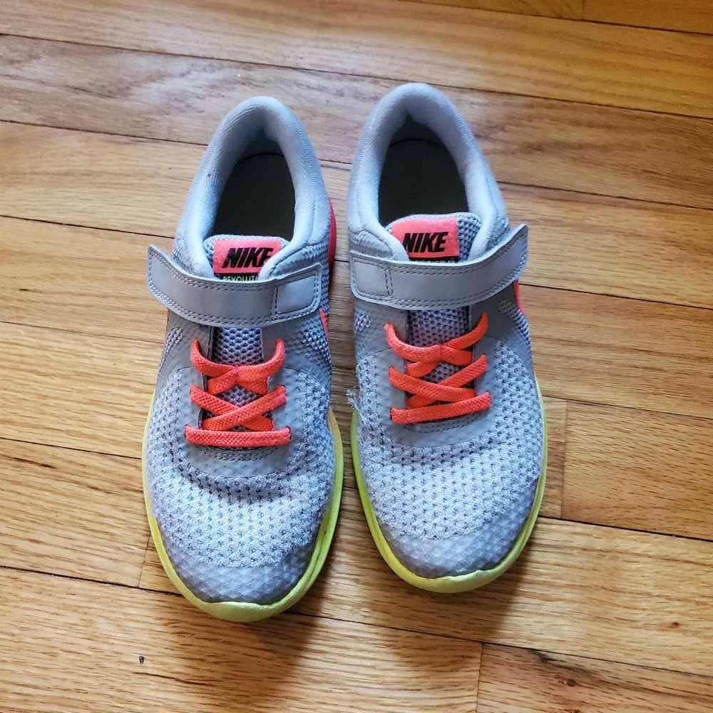 Nike Rev shoes